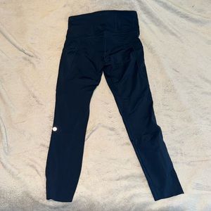 Women’s fast and free legging lululemon size 6 navy